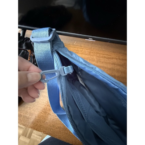 32‎ Degrees Cool Coronet Blue Unisex Sling Bag Crossbody One Size - Picture 5 of 6